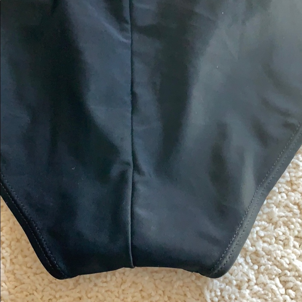 Swimsuit - Picture 5 of 10
